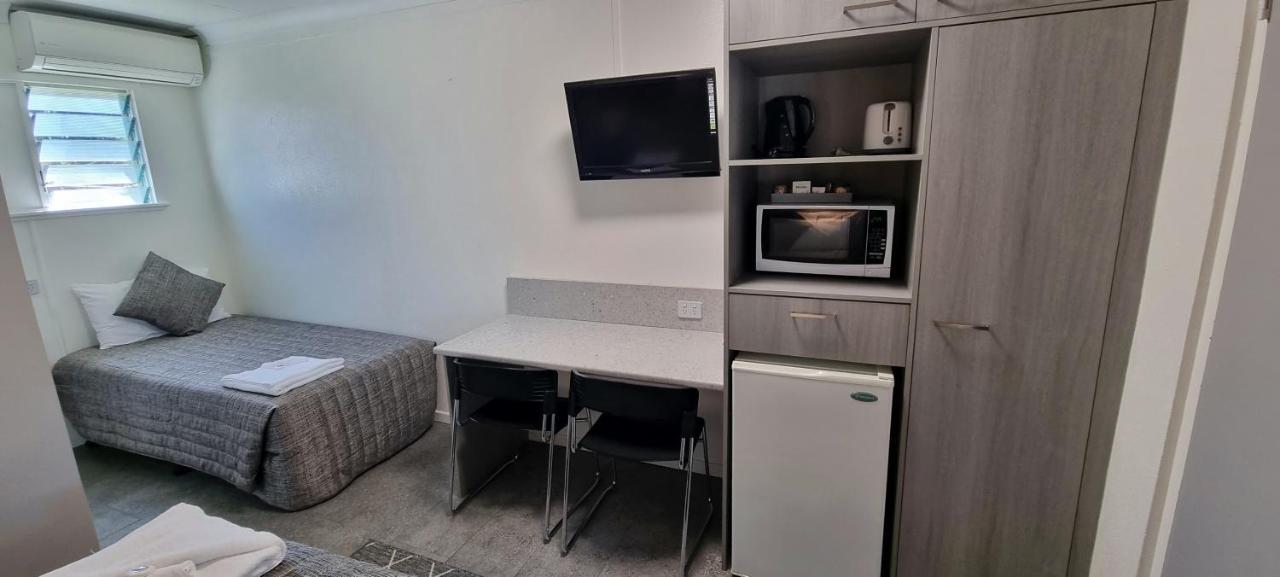 Motel Holliday Kingaroy Dış mekan fotoğraf