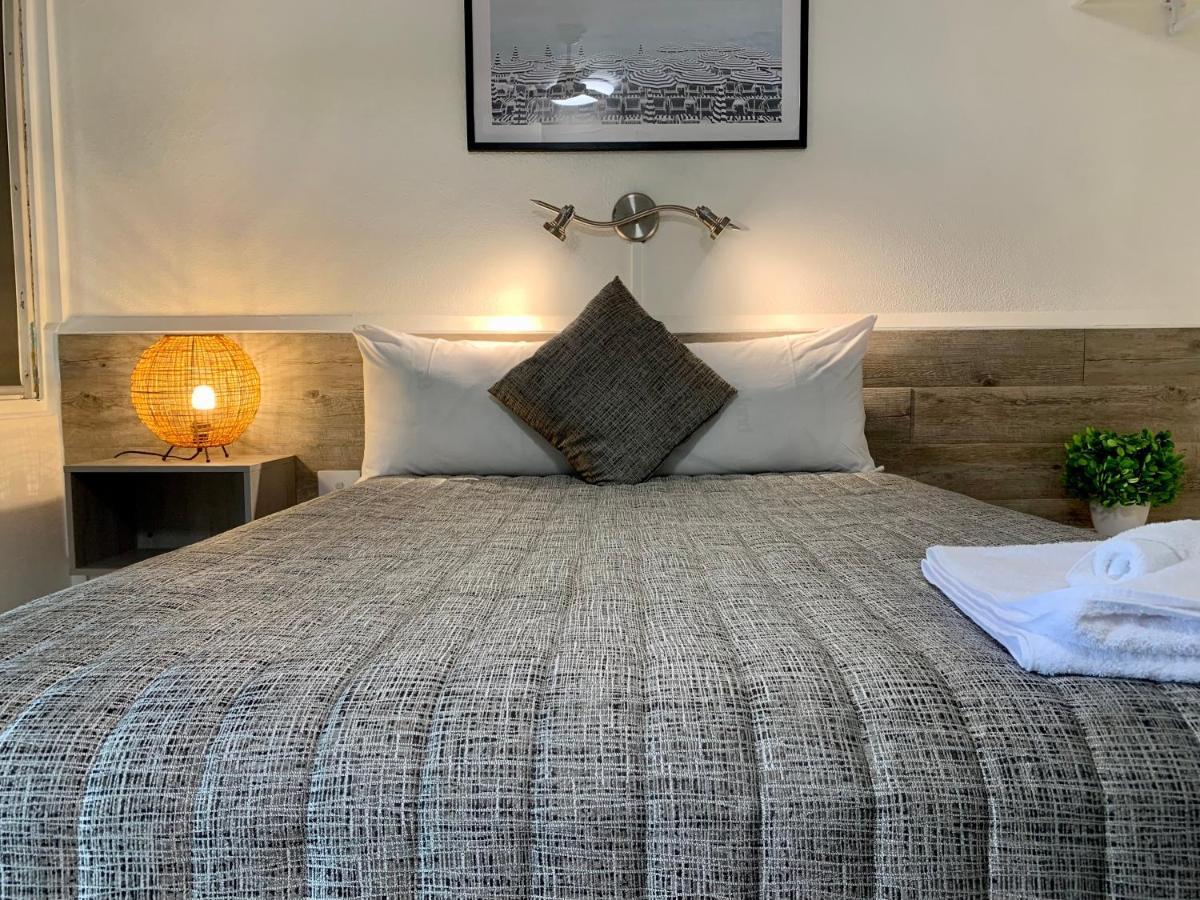 Motel Holliday Kingaroy Dış mekan fotoğraf