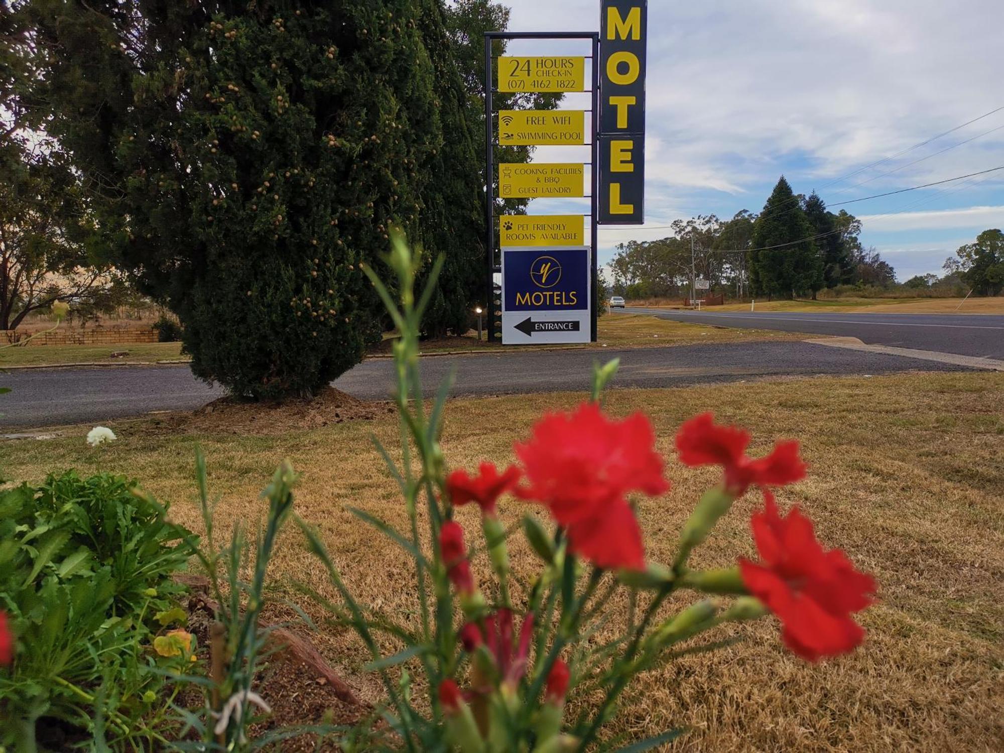 Motel Holliday Kingaroy Dış mekan fotoğraf