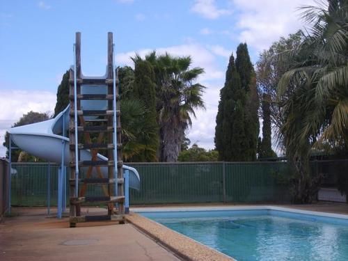 Motel Holliday Kingaroy Dış mekan fotoğraf
